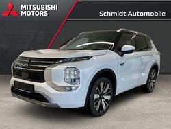 Titan weiß / panther schwarz (weiss) Neu 2025 Mitsubishi Outlander P-HEV Top SUV | 51.870 € (Etwas zu teuer)