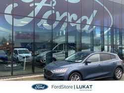 Chroma blau metallic Gebraucht 2024 Ford Focus Titanium Limousine | 27.900 € (Teuer)
