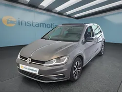 Grau Gebraucht 2019 VW Golf VII Kleinwagen | 17.399 € (Fairer Preis)