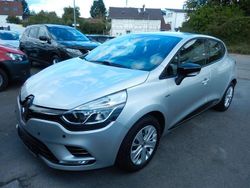 Silber Gebraucht 2019 Renault Clio IV Limousine | 11.999 € (Etwas zu teuer)