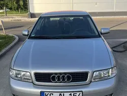 Silber Gebraucht 1999 Audi A4 Limousine | 2.100 € (Fairer Preis)