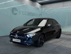 Schwarz Gebraucht 2021 Mercedes A250 AMG Limousine | 31.050 € (Teuer)