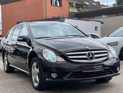 Schwarz Gebraucht 2010 Mercedes 320 Limousine | 6.990 € (Fairer Preis)