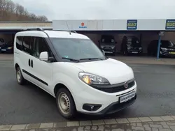 Weiß Gebraucht 2018 Fiat Doblò Lounge Van / Kleinbus | 9.995 € (Fairer Preis)