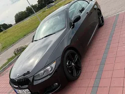Schwarz Gebraucht 2013 BMW 330 Cabriolet Comfort Edition Cabrio | 14.800 € (Fairer Preis)