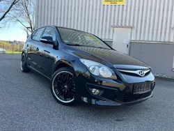 Schwarz Gebraucht 2011 Hyundai i30 Edition Limousine | 2.990 € (Superpreis)