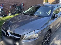 Grau Gebraucht 2016 Mercedes A180 Kleinwagen | 16.000 € (Guter Preis)