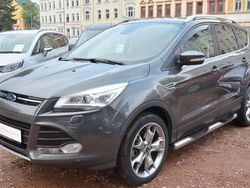 Grau Gebraucht 2015 Ford Kuga Titanium SUV | 15.999 € (Fairer Preis)