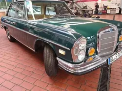 Grün Gebraucht 1967 Mercedes 250 Limousine | 41.900 €