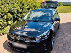Schwarz Gebraucht 2017 Kia Rio DREAM-TEAM Edition Limousine | 9.990 € (Fairer Preis)