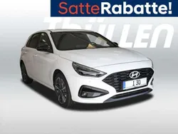 Weiß Neu 2024 Hyundai i30 Advantage Limousine | 21.990 € (Fairer Preis)