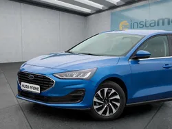 Blau Gebraucht 2023 Ford Focus Limousine | 22.349 € (Guter Preis)