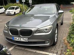 Grau Gebraucht 2012 BMW 740 Limousine | 9.400 € (Superpreis)
