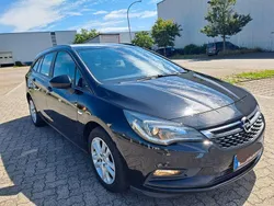 Schwarz Gebraucht 2019 Opel Astra Edition Kombi | 5.999 € (Guter Preis)