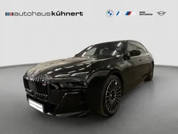 Schwarz Gebraucht 2024 BMW M760e Performance Limousine | 117.565 €