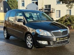 Schwarz Gebraucht 2011 Skoda Roomster Active Van / Kleinbus | 5.999 € (Fairer Preis)