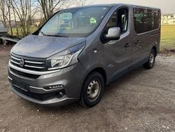 Grau Gebraucht 2017 Fiat Talento Family Van / Kleinbus | 18.900 € (Fairer Preis)