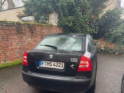 Schwarz Gebraucht 2005 Skoda Octavia Limousine | 1.799 € (Fairer Preis)