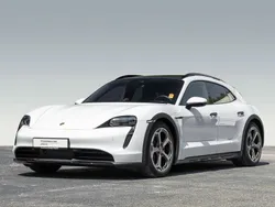 Weiß Gebraucht 2022 Porsche Taycan Cross Turismo Limousine | 67.500 € (Teuer)