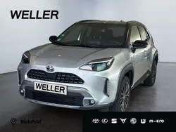 Silber Gebraucht 2023 Toyota Yaris Cross SUV | 27.990 € (Fairer Preis)