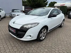 Weiß Gebraucht 2011 Renault Mégane III Coupé | 2.990 € (Guter Preis)