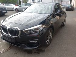 Schwarz Gebraucht 2023 BMW 120 Sport Line Kleinwagen | 26.700 € (Fairer Preis)