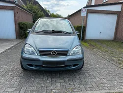 Blau Gebraucht 2003 Mercedes A140 Kleinwagen | 1.500 €