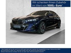 Blau Neu 2025 BMW i5 M Sport Limousine | 63.980 € (Superpreis)