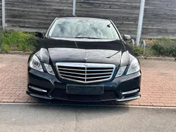 Schwarz Gebraucht 2012 Mercedes E250 Limousine | 12.500 €