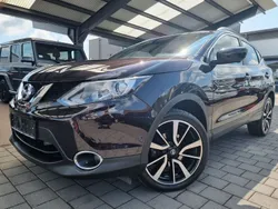 Violett Gebraucht 2016 Nissan Qashqai 360º SUV | 12.800 € (Fairer Preis)
