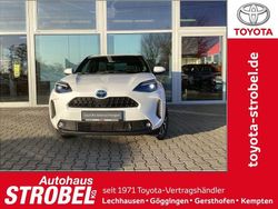 Schneeweiß Gebraucht 2022 Toyota Yaris Cross Team SUV | 21.280 € (Guter Preis)
