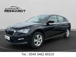 Schwarzmagic perleffekt met. schwarzmagic perleffekt met. Gebraucht 2021 Skoda Scala Cool Plus Kleinwagen | 17.990 € (Fairer Preis)