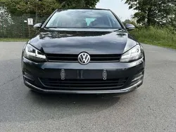 Grau Gebraucht 2017 VW Golf VII Allstar Limousine | 9.500 € (Fairer Preis)
