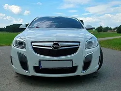 Weiß Gebraucht 2013 Opel Insignia OPC Limousine | 11.990 € (Fairer Preis)