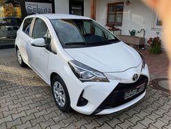 Weiß Gebraucht 2020 Toyota Yaris Limousine | 13.950 €