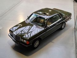 Mangogrün Gebraucht 1981 Mercedes 280 Coupé | 25.700 €