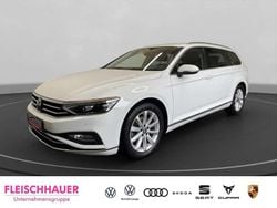 Weiss Gebraucht 2021 VW Passat Elegance Kombi | 26.990 € (Fairer Preis)