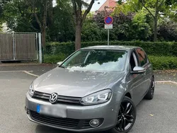Grau Gebraucht 2011 VW Golf VI Limousine | 9.000 € (Teuer)