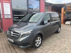 Grau Gebraucht 2015 Mercedes V250 Van / Kleinbus | 32.480 € (Fairer Preis)