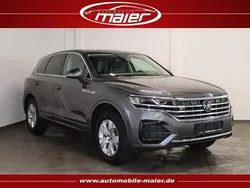 Siliziumgrau metallic Gebraucht 2020 VW Touareg Atmosphere SUV | 36.900 €