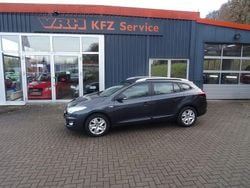 Grau Gebraucht 2012 Renault Mégane III Limousine | 6.890 € (Etwas zu teuer)