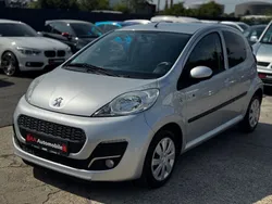 Grau Gebraucht 2014 Peugeot 107 Style Kleinwagen | 5.000 € (Fairer Preis)