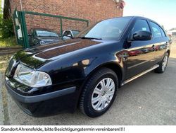Schwarz Gebraucht 2009 Skoda Octavia Tour Limousine | 2.990 € (Guter Preis)
