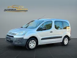 Grau Gebraucht 2014 Citroën Berlingo Attraction Van / Kleinbus | 3.499 € (Superpreis)