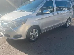 Silber Gebraucht 2016 Mercedes Vito Van / Kleinbus | 16.500 €