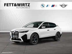 Mineralweiss metallic Gebraucht 2023 BMW iX Sport Line SUV | 76.790 € (Superpreis)
