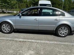 Silber Gebraucht 2002 VW Passat Limousine | 3.599 €