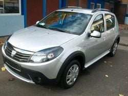 Silber Gebraucht 2011 Dacia Sandero Stepway Kleinwagen | 4.450 € (Fairer Preis)