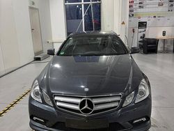Grau Gebraucht 2009 Mercedes E250 Coupé | 8.200 € (Fairer Preis)