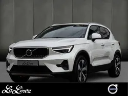 707 crystal white (metallic) Gebraucht 2024 Volvo XC40 Core SUV | 34.890 € (Guter Preis)